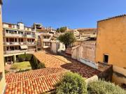 Aix en Provence Centre historique T2 de 44 m2 au calme Aix en Provence Centre historique T2 de 44 m2 au calme