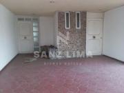 Alameda: Casa en zona céntrica, bien ubicada con uso de...