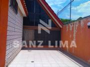 Alameda: Gran casa con chimenea y en esquina