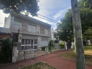 Alberdi Rio, Mazza al 2300, casa a remodelar con espacio...