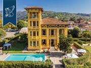 Albergo in vendita a Barga