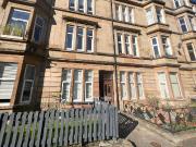 Albert Avenue, Queens Park G42, 3 bed flat to rent,...