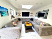 Albert Road, Ilford IG1, 7 bed detached house to rent,...