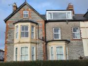 Albert Road, Penarth CF64, 2 bed flat to rent, £1,200...