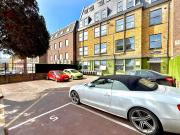 Albion Place, Maidstone ME14, 2 bedroom flat to rent...