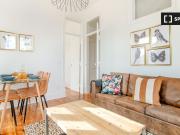 Alegre apartamento de 3 quartos para alugar em Penha de...