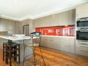 Alexandra Luxurious Fully Furnished South Yarra Penthouse