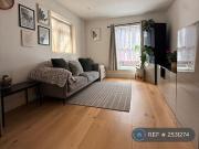 Algar Road, London, TW7 2 bed flat to rent £2,325 pcm...