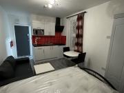 All bills Included Flat Near Turnpike Lane Station