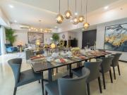 All in Price Brand New Unit in The Grand Hyatt Manila...