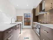 All Inclusive private room in Werribee co living house...