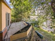 Alleinstehender Bungalow am Wasser: Terrasse, Steg, Ruhe