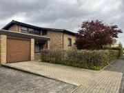 Alleinstehendes, großzügiges Einfamilienhaus