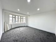 Alleyn Park, Southall, Greater London UB2, 4 bed...