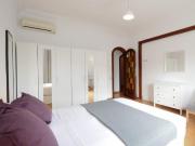 Alluring double bedroom in the Eixample district