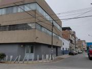 Almacén con amplias oficinas en venta de 2,000 m2...