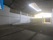 Almacén de 280 m2 en San Aurelio. Techado material...