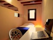 Alojamiento en apartamento de 4 dormitorios en El Raval,... Alojamiento en apartamento de 4 dormitorios en El Raval,...
