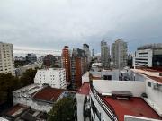 Alq departamento con balcón terraza