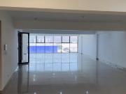 ¡Alquila Ahora! Amplia Planta de 180 m²: Ideal para...