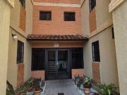 ALQUILA APARTAMENTO EN TAZAJAL