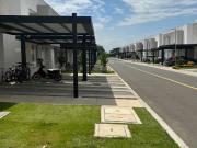 ALQUILA CASA EN UNIDAD CASA VENTÓ ALFAGUARA AVENIDA DEL LAGO