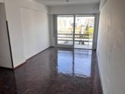 ALQUILA DEPARTAMENTO 2 DORMITORIOS Y ESCRITORIO CENTRO...