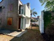 ALQUILA DUPLEX 2 DORMI COCHERA URCA