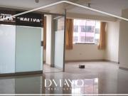 Alquila oficina en Av. Huayruropata, a pasos de ESSALUD