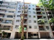 Alquiler 2 ambientes al frente con balcón, con cochera