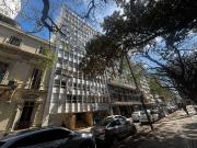 ALQUILER – 2 AMBIENTES – EXCELENTE UBICACIÓN FRENTE A...