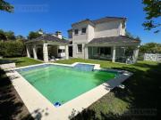 ALQUILER 3 DORMITORIOS y AREA DE SERVICIO. LOTE INTERNO