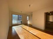 Alquiler: Ambiente y medio con cochera en excelente...