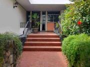 ALQUILER AMPLIA CASA DUPLEX EN LOS CEIBOS