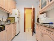 ALQUILER Amplio piso en C/ Cisne Pajaritos