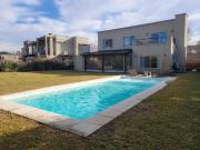 Alquiler Anual Casa 5 Amb Barrio Santa Catalina...