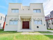 Alquiler Anual Casa 5 amb en Barrio Araucarias, Puertos...