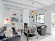 Alquiler anual de chalet pareado con piscina privada en...