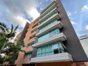 Alquiler. Apartamento 86m2 Campo Alegre 8352