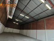 Alquiler bodega 275m² Dentro de complejo. Av Juan Tanca...
