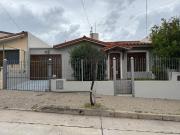 Alquiler Casa 15 años 2 dormitorios, 91m2, Esteban...