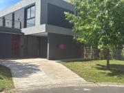 Alquiler Casa 1 año 4 dormitorios, 180m2, 1 cochera,...