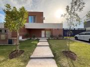 Alquiler Casa 2 años 2 dormitorios, 88m2, Oeste, Casas...