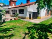 Alquiler Casa 2 dormitorios, 130m2, 3 cocheras, Plus...