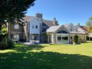 Alquiler Casa 32 años 4 dormitorios, 1000m2, 2 cocheras,...