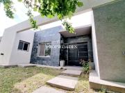 Alquiler Casa 3 años 4 dormitorios, 180m2, Norte,...