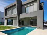 Alquiler Casa 3 años 4 dormitorios, 240m2, Alquiler Casa...