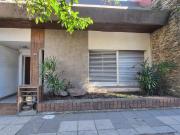 ALQUILER CASA 3 DORM CENTRO ESCOBAR COCHERA