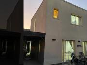 Alquiler Casa 3 dormitorios, 135m2, 4 cocheras, Santa...