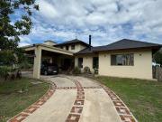 Alquiler Casa 3 dormitorios, 235m2, 2 cocheras, Barrio...